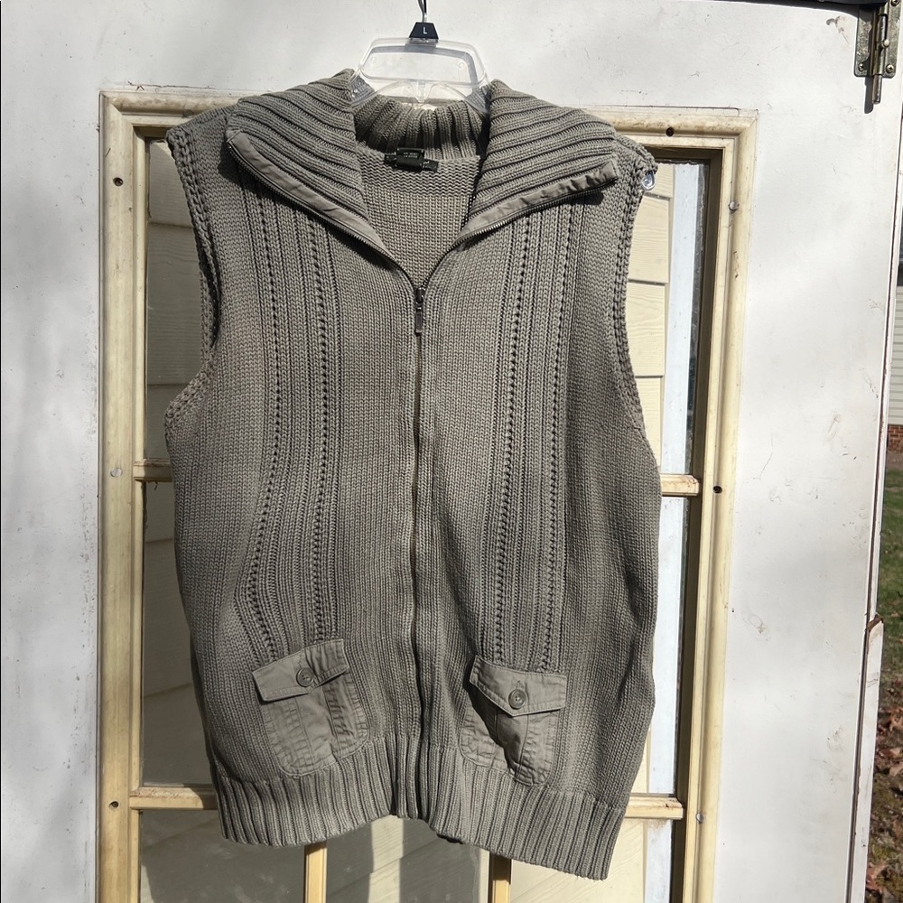 Women's Size XL "Eddie Bauer" Gray Zip Up Sweater Vest Full Zip 2 front pockets
